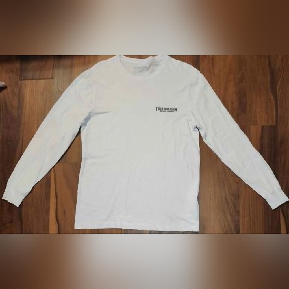 2 Mens Sz Sm T-Shirts, 1 NWOT, 1 Gently Worn, True Religion & Artist Union